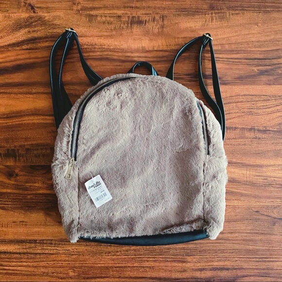 ❌SOLD❌ [NWT] CHARLOTTE RUSSE | Fuzzy Backpack - Picture 1 of 5
